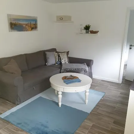 Fe-wo/haus Maui Bei Berlin M Garten Bei Schoenefeld